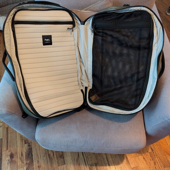 Pakt The Travel back pack - Picture 5 of 8